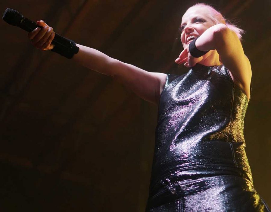 Garbage singer Shirley Manson performs at The Complex in Salt Lake City, Utah on Friday, Sept. 17, 2016. (Rishi Deka, Daily Utah Chronicle)