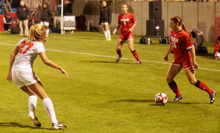 Natalie Vukic dribbles the ball during the Utah Utes Womens NCAA soccer 1-0 victory over the Oregon State Beavers at the Ute Soccer Field in Salt Lake City, Utah on Thursday, Oct.6, 2016. (Rishi Deka, Daily Utah Chronicle)