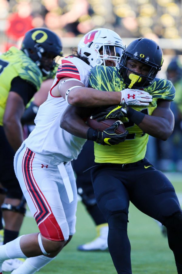 Sophomore defensive end Bradley Anae (6) tackles an Oregon running back as the The Utah Utes Football team take on the Oregon Ducks at Autzen Stadium in Eugene, OR on Saturday, October28, 2017. 

(Photo by Curtis Lin/Daily Utah Chronicle)