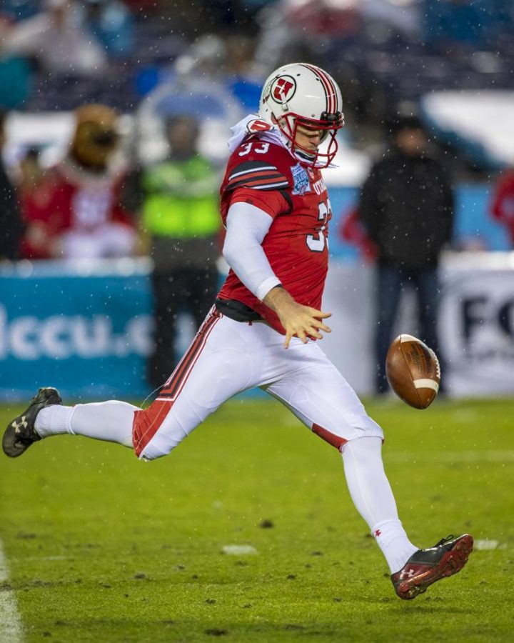 University of Utah senior punter Mitch Wishnowsky (33) punts the ball during the San Diego County Credit Union Holiday Bowl vs. Northwestern University at SDCCU Stadium in San Diego, California on Monday, Dec. 31, 2018. (Photo by Kiffer Creveling | The Daily Utah Chronicle)