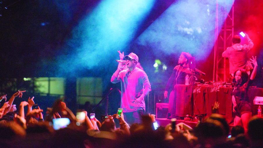 Jeremih performing at the University of Utah 2016 Redfest at the Student Union building plaza on Friday, September 16, 2016
(Photo by Kiffer Creveling | The Daily Utah Chronicle)