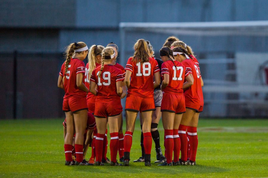 The+University+of+Utah+Womens+Soccer+team+huddle+up+prior+to+the+start+in+an+NCAA+Womens+Soccer+game+vs.+Washington+at+Ute+Soccer+Field+in+Salt+Lake+City%2C+UT+on+Thursday+October+04%2C+2018.%0A%0A%28Photo+by+Curtis+Lin+%7C+Daily+Utah+Chronicle%29