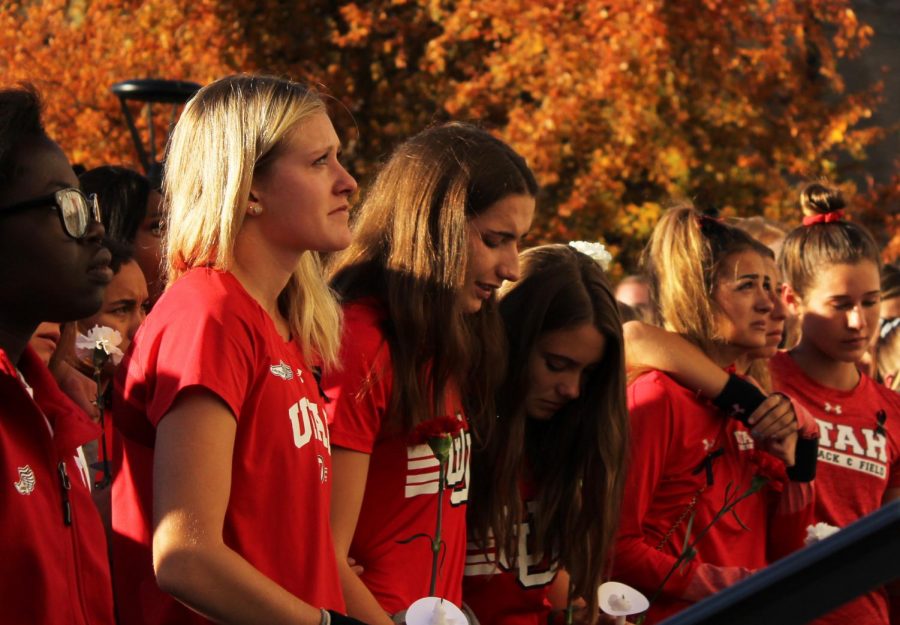 Students, staff, family and friends attend a vigil on the steps of the Park Building for Lauren McCluskey, who was tragically killed on campus at The University of Utah in Salt Lake City, Utah on Wednesday, Oct. 24, 2018. (Photo by Kiffer Creveling | The Daily Utah Chronicle)
