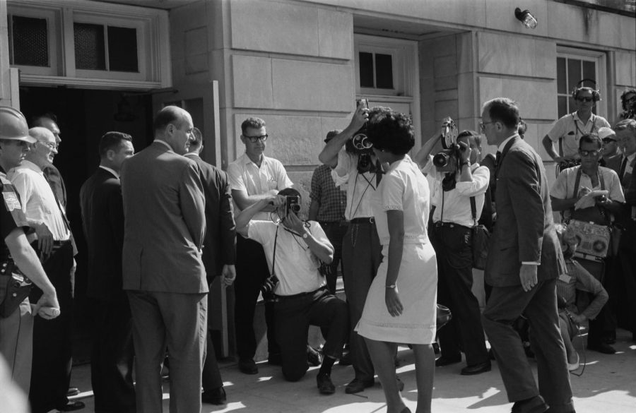 Vivian Malone Jones, one of the first two black students at the University of Alabama, arrives to register for classes. (Courtesy Wikimedia Commons)
