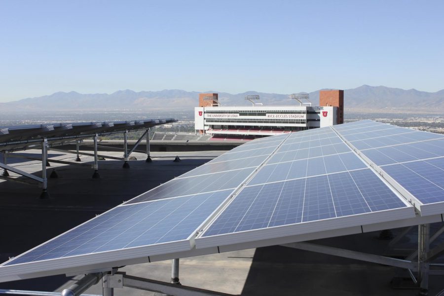 Solar+panels+above+the+Marriott+Library.+%28Chronicle+archives%29%0A