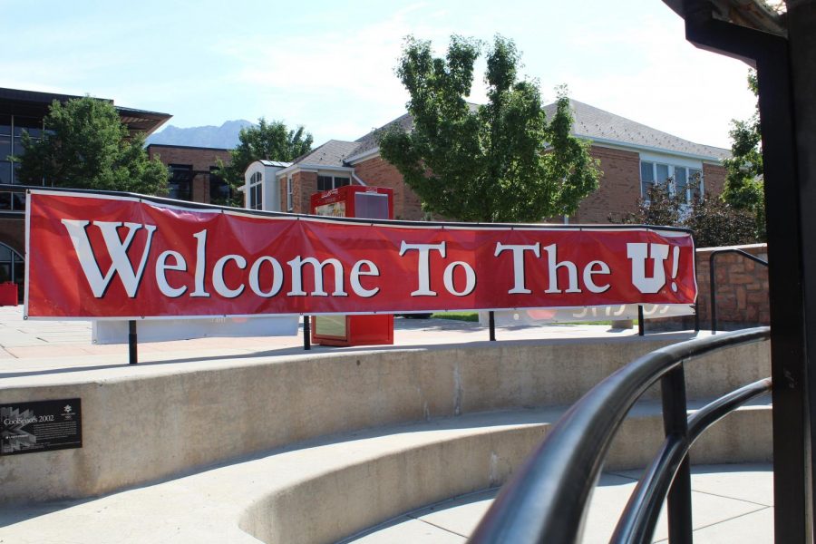 (Banner welcoming students living on campus to the University of Utah in Aug. 2014 | Chronicle archives)