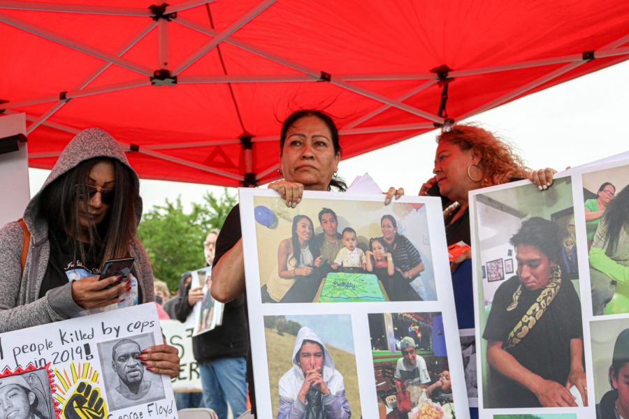 Bernardo Palacios-Carbajals mom, Lucy Carbajal, mourns her son at his vigil on June 6, 2020. (Photo by Ivana Martinez | Daily Utah Chronicle)