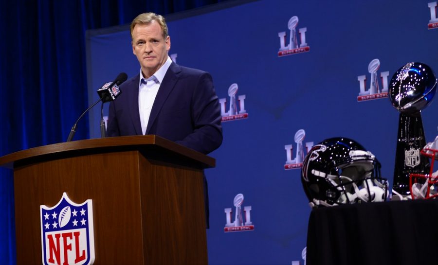 Roger+Goodell+taking+questions+at+his+State+of+the+League+press+conference.+%28Image+via+Flickr%29