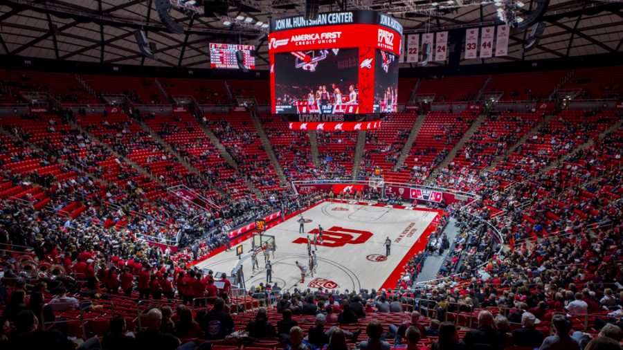 The University of Utah competes against Stanford during an NCAA Basketball game at the Jon M. Huntsman Center in Salt Lake City, Utah on Thursday, Feb. 6, 2020. (Photo by Kiffer Creveling | The Daily Utah Chronicle)
