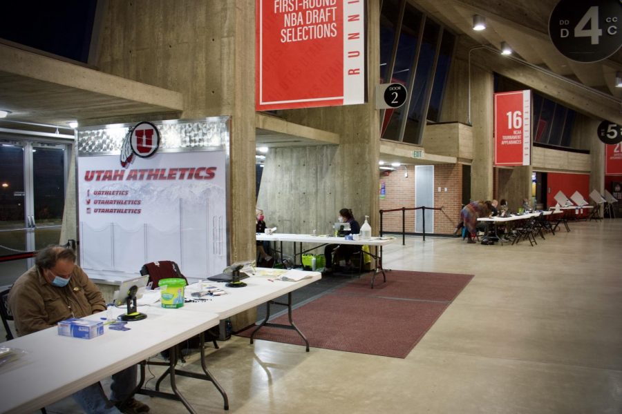The day winds down at the polling station set up in the University of Utah Huntsman Center in Salt Lake City on Election Day, November 3, 2020.(Photo by Camille Rousculp | The Daily Utah Chronicle)
