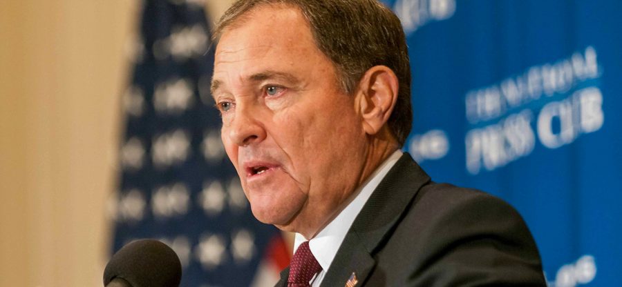 Utah Governor Gary Herbert addresses a luncheon at the National Press Club, October 2, 2015. Photo courtesy of Noel St. John.