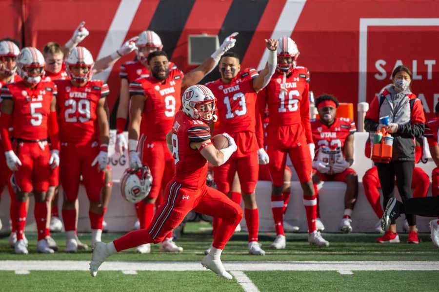 University+of+Utah+Football+player+Britain+Covey+%2818%29+runs+the+ball+to+the+endzone+in+the+Utes+comeback+win+against+Washington+State+University+on+Dec.+18%2C+2020+in+Rice-Eccles+Stadium+in+Salt+Lake+City.+%28Photo+by+Jack+Gambassi+%7C+The+Daily+Utah+Chronicle%29%0A