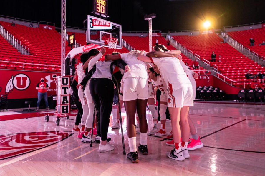 University of Utah Utes womens basketball team takes on the USC Trojans at the Jon. M. Huntsman Center in Salt Lake City, Utah on Wednesday, Feb. 9, 2021. (Photo by Xiangyao Axe Tang | The Daily Utah Chronicle)