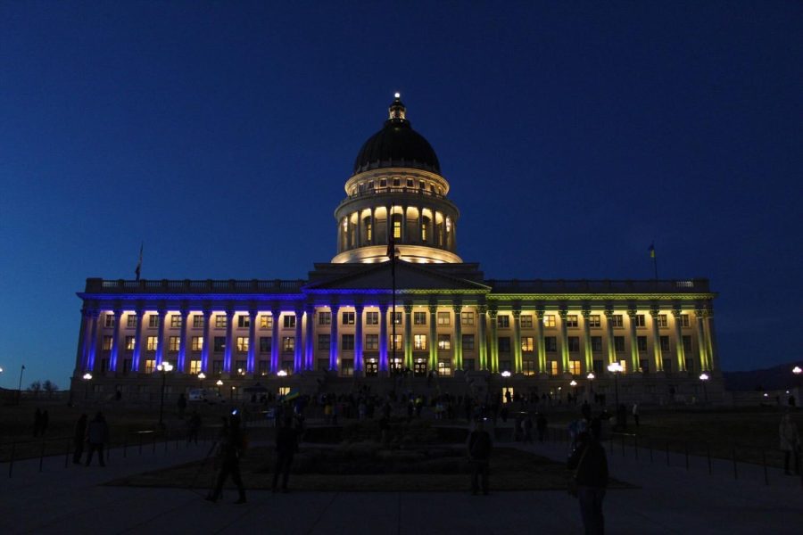 The Utah State Capitol lit up in the colors of the Ukraine flag on Feb. 28, 2022. (Photo by Carlene Coombs | The Daily Utah Chronicle)