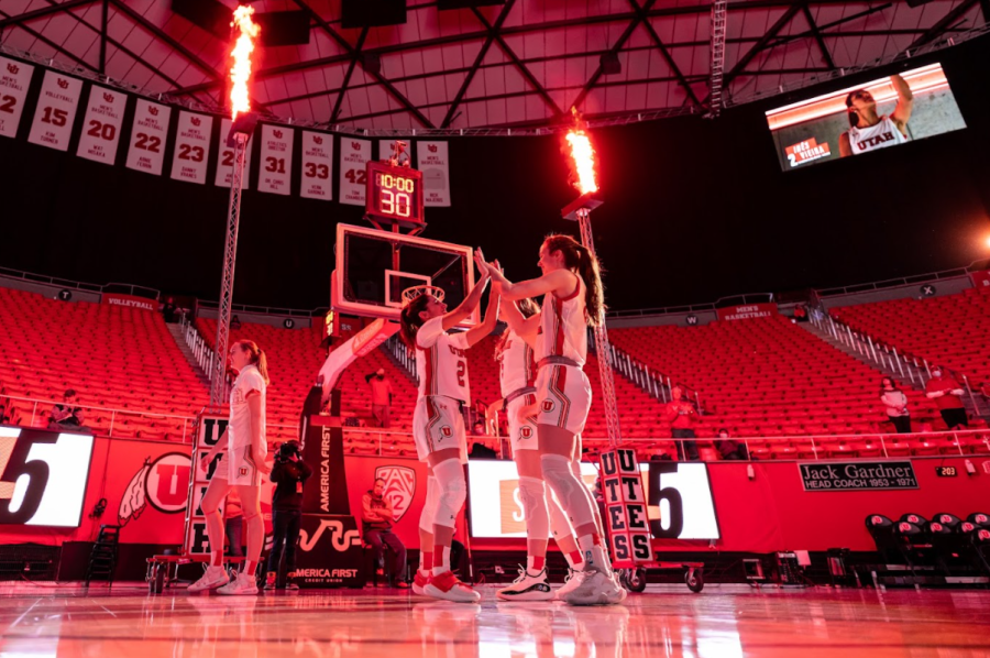 University of Utahs Womens basketball team plays against USC Trojans at Jon M. Huntsman Center in Salt Lake City, Utah on Feb 9th, 2022. (Photo by Xiangyao Axe Tang | The Daily Utah Chronicle)
