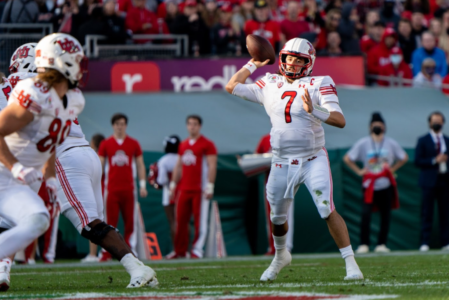 University of Utah Footballs quarterback Cameron Rising plays against the Ohio State Buckeyes in the Rose Bowl Game at Rose Bowl Stadium in Pasadena, CA on Saturday, Jan. 1, 2022. (Photo by Xiangyao Axe Tang | The Daily Utah Chronicle)