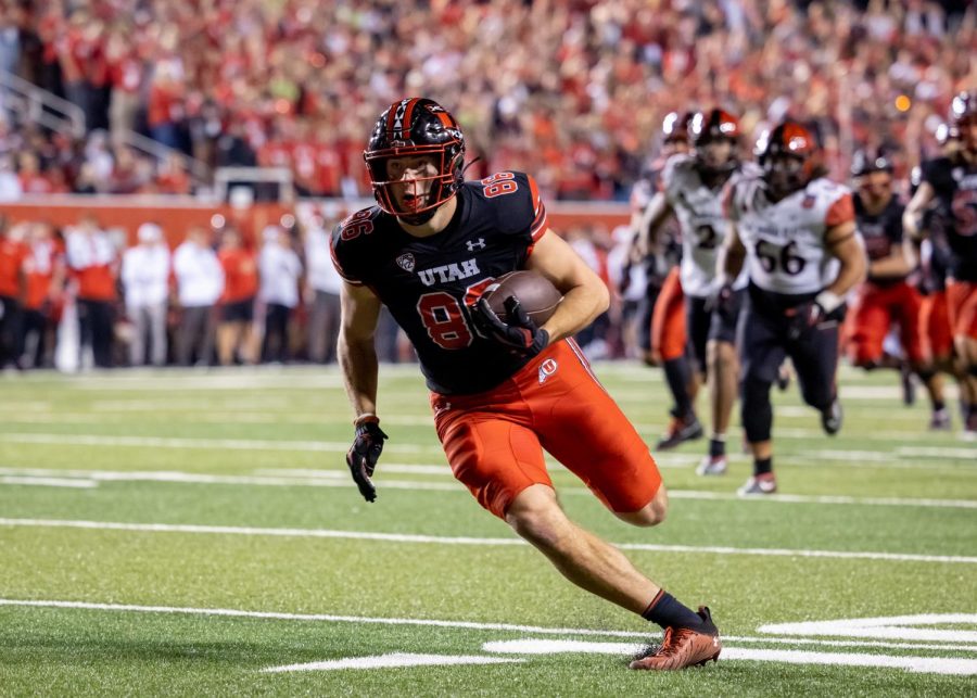 University+of+Utah+tight+end+Dalton+Kincaid+%28%2386%29+during+the+NCAA+football+game+against+SDSU+on+Sept.+17%2C+2022%2C+at+Rice-Eccles+Stadium+in+Salt+Lake+City.+%28Photo+by+Jack+Gambassi+%7C+The+Daily+Utah+Chronicle%29