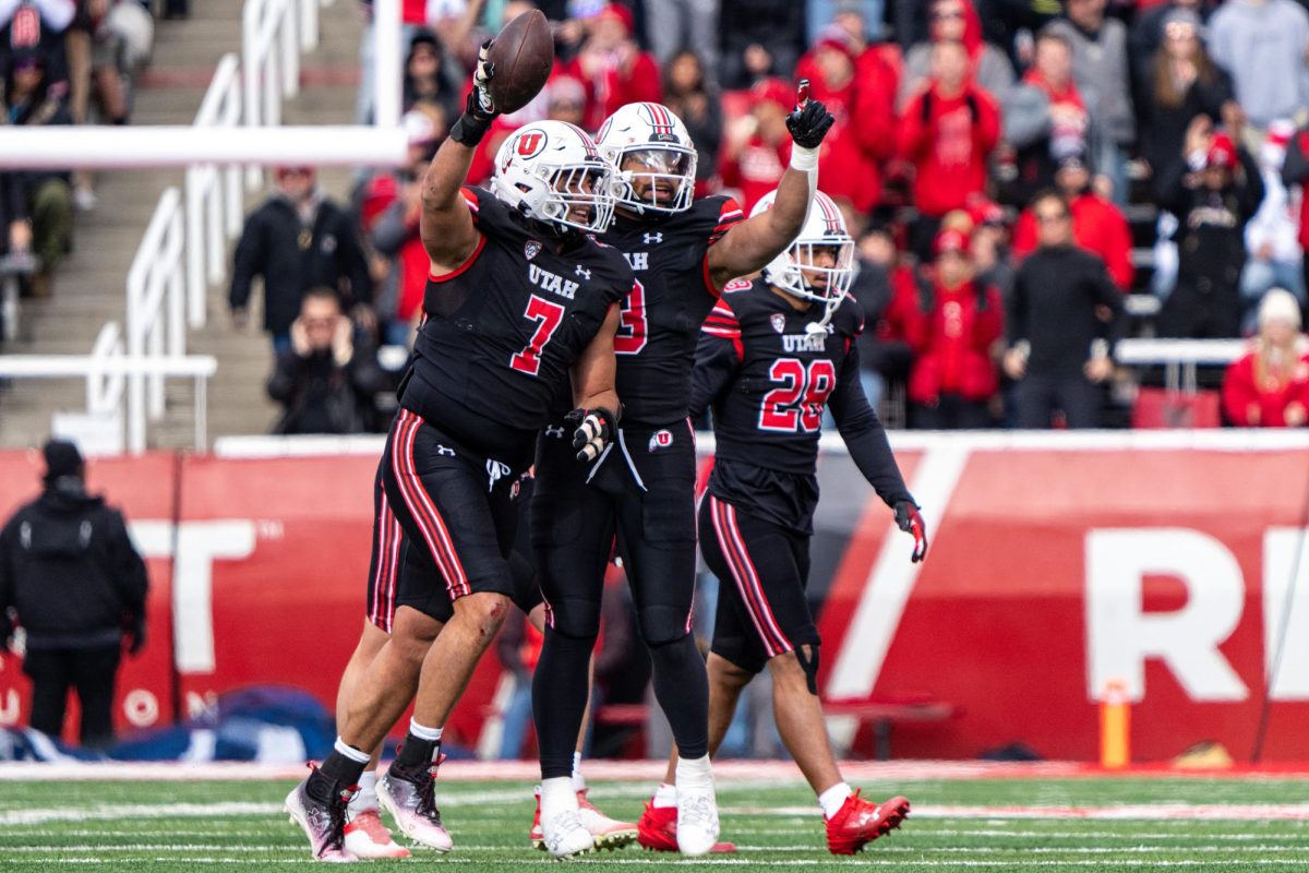 Utah+defensive+end+Van+Fillinger+%287%29+celebrates+after+recovering+a+fumble+versus+the+Colorado+Buffalos+at+Rice-Eccles+Stadium+in+Salt+Lake+City+on+Saturday%2C+Nov.+25%2C+2023.+%28Photo+by+Xiangyao+%E2%80%9CAxe%E2%80%9D+Tang+%7C+The+Daily+Utah+Chronicle%29