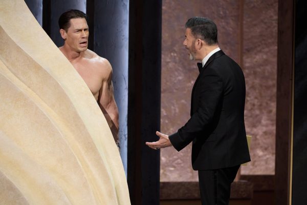 Arnold Schwarzenegger contro John Cena