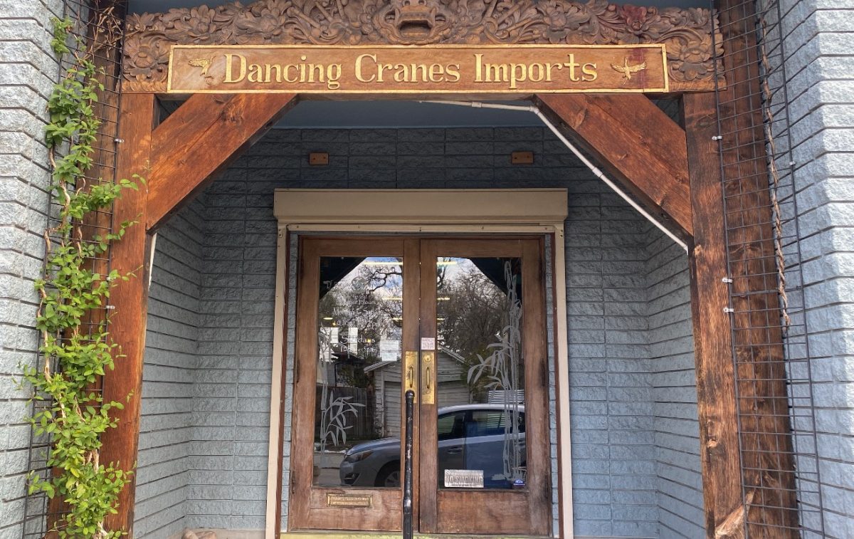 Entrance to Dancing Crane Imports 
(Photo by Mikaela Ponce | The Daily Utah Chronicle)