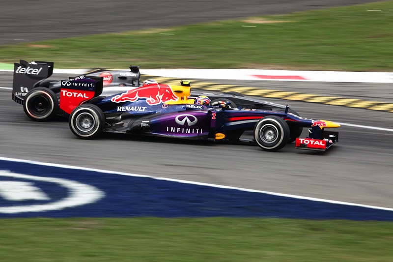 Red Bull Renaut in F1 Race